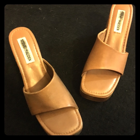 Tremendous Discount Steve Madden Heels. Very cute.