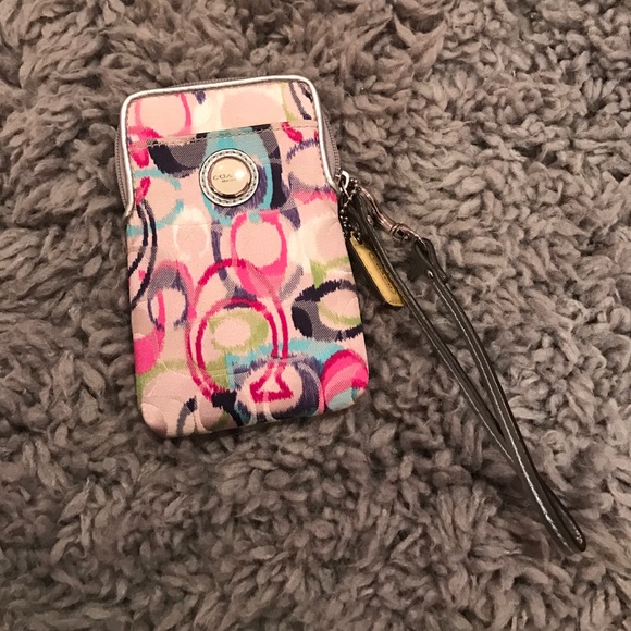 Coach Poppy wristlet/phone holder