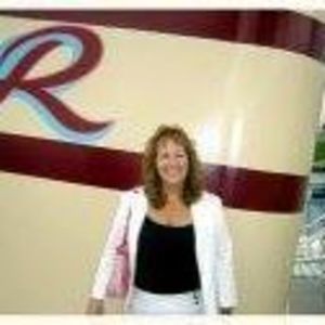 Meet your Posher, Michele