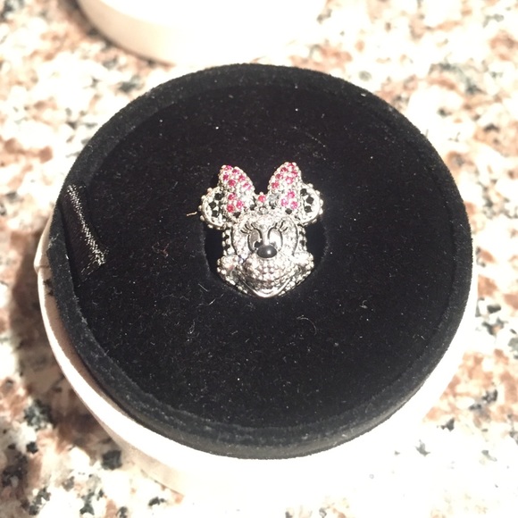 Pandora Minnie Mouse Charm (Brand New; Never Used)