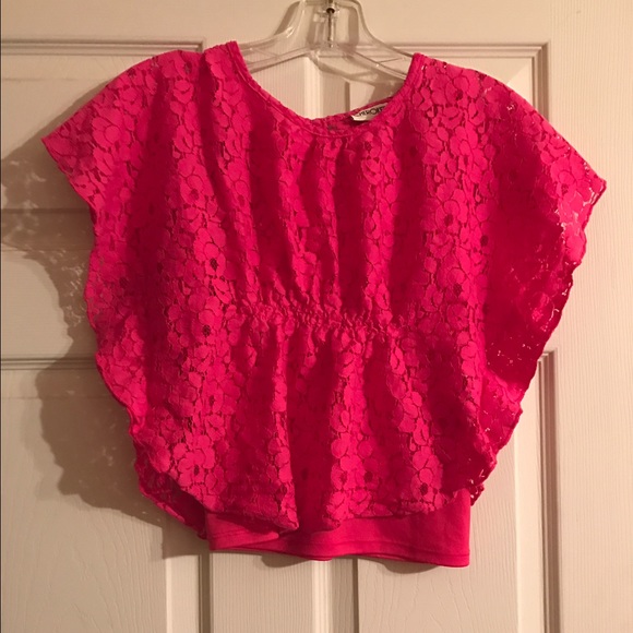 Girl's flowy top