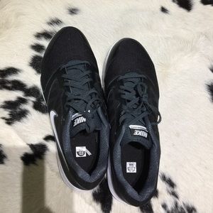 Men's Nike sneakers brand new SZ 12.5 black