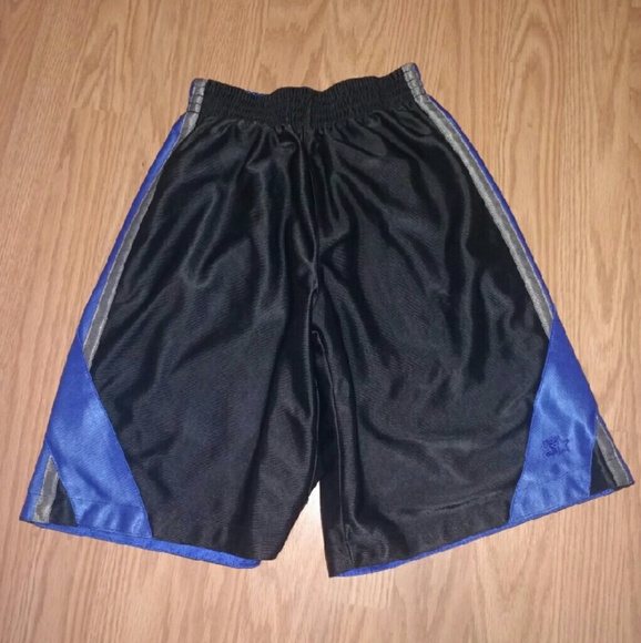 Boys reversible basketball shorts. - Picture 1 of 2