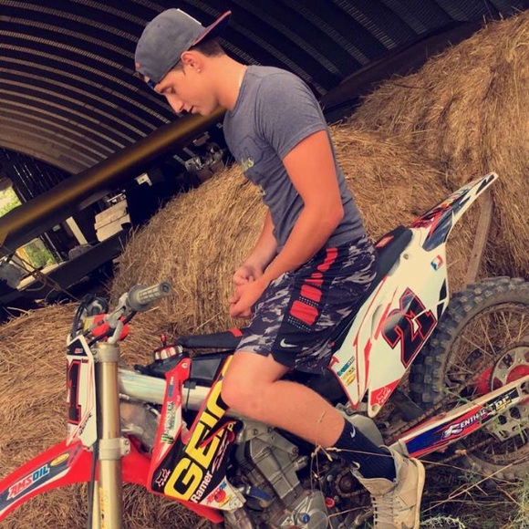 Meet your Posher, David - Picture 1 of 1