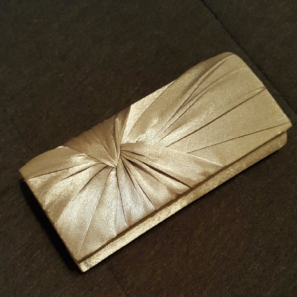 Silver clutch/cross body bag