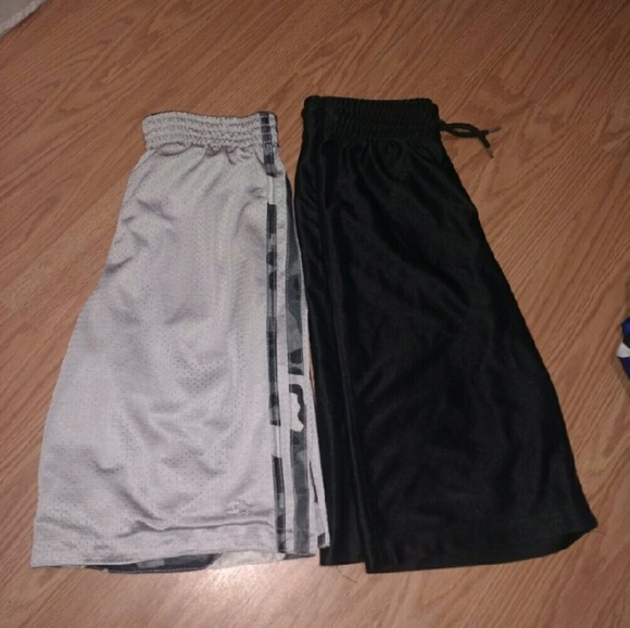 Boys shorts bundle - Picture 1 of 3
