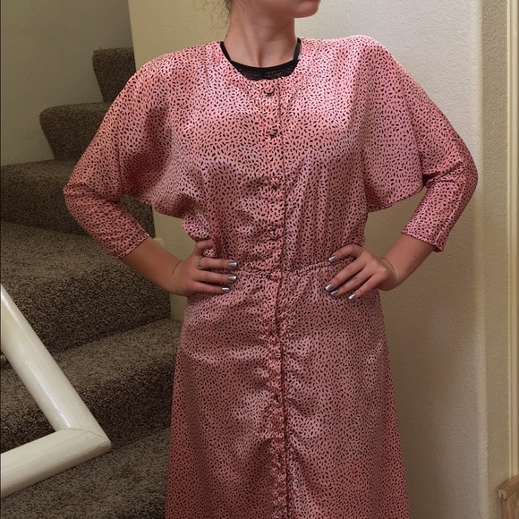 Dress. - Picture 2 of 3