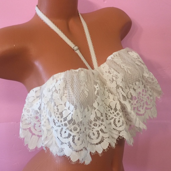 VS Flutter Floral Lace Longline Bra Top - Picture 4 of 4