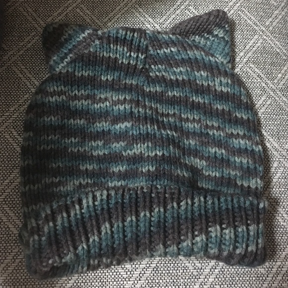 Beanies with 🐱ears!