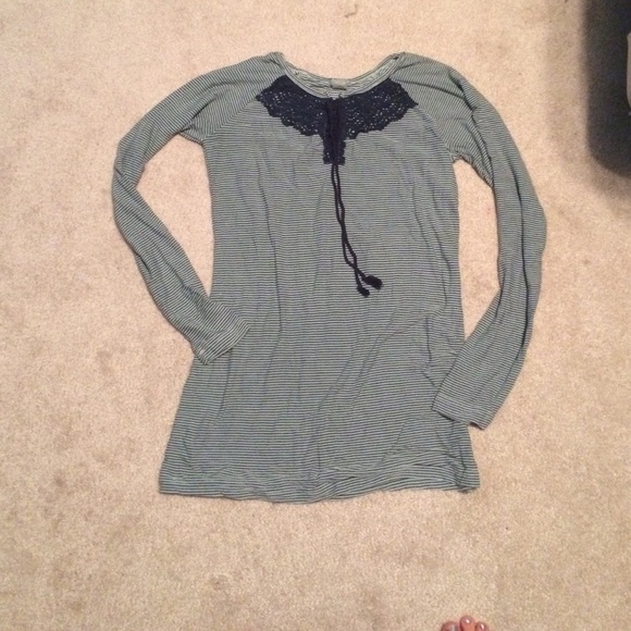 Gimmicks long sleeve shirt size small