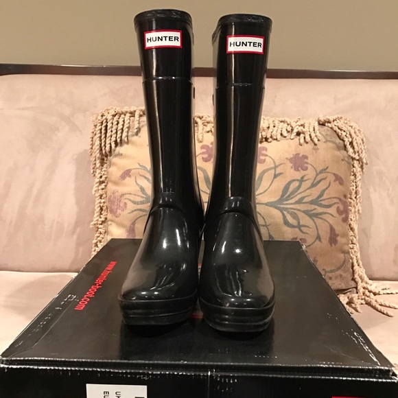 HUNTER KELLAN WEDGE RAIN SNOW BOOTS SZ US 7, 8F