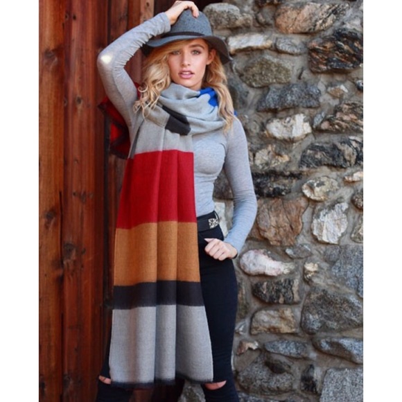 Color Block Scarf/Shawl - Picture 2 of 4