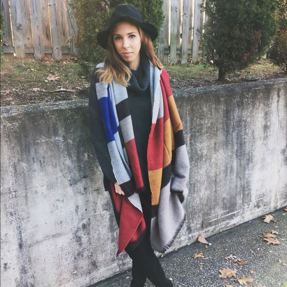 Color Block Scarf/Shawl - Picture 3 of 4