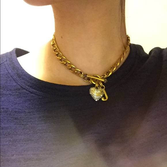 Juicy couture necklace (choker like)