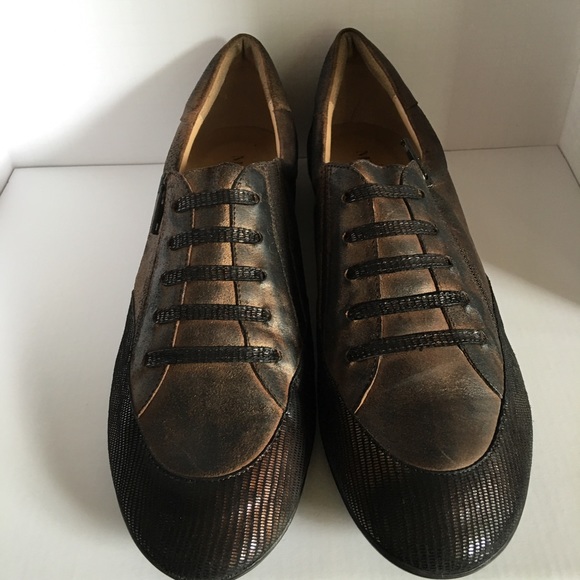Sesto Meucci, Brydie Bronze Sneakers, NWOT
