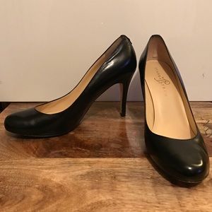 Ivank Trump black pumps