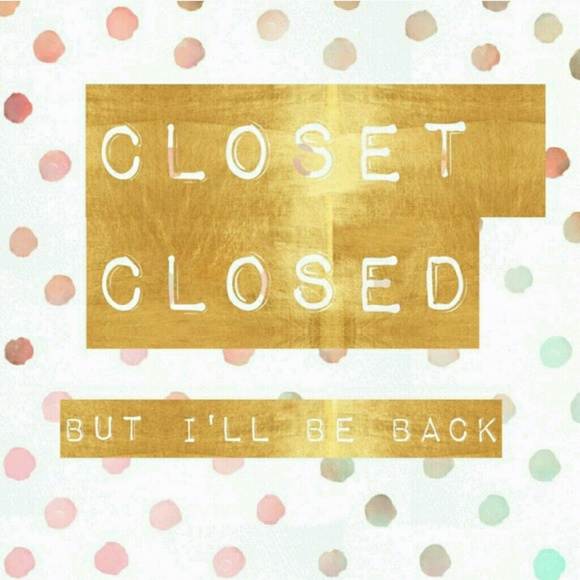 CLOSET CLOSED - Picture 1 of 1