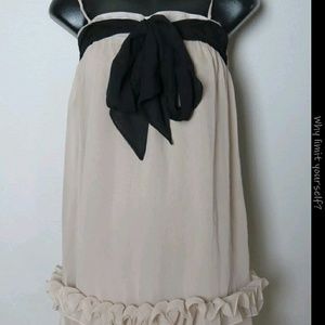 H & m dress large bow w ruffles