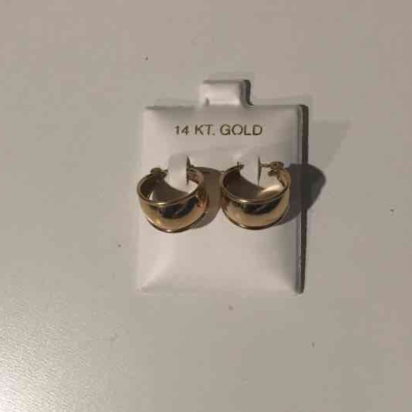 14KT Gold Hoop Earring