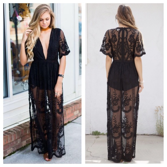 Honey Punch Dresses & Skirts - *LAST1* Black Embroidered Lace Maxi Dress