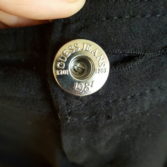 Guess Jeans - Picture 3 of 4