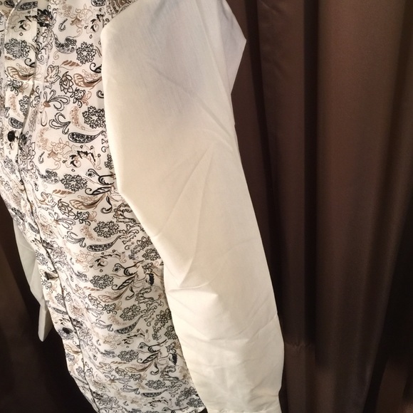 VSKA men's long sleeve shirt. - Picture 4 of 4