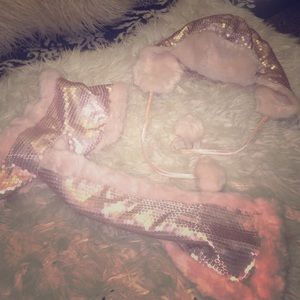 Soft pink furry hat and scarf!