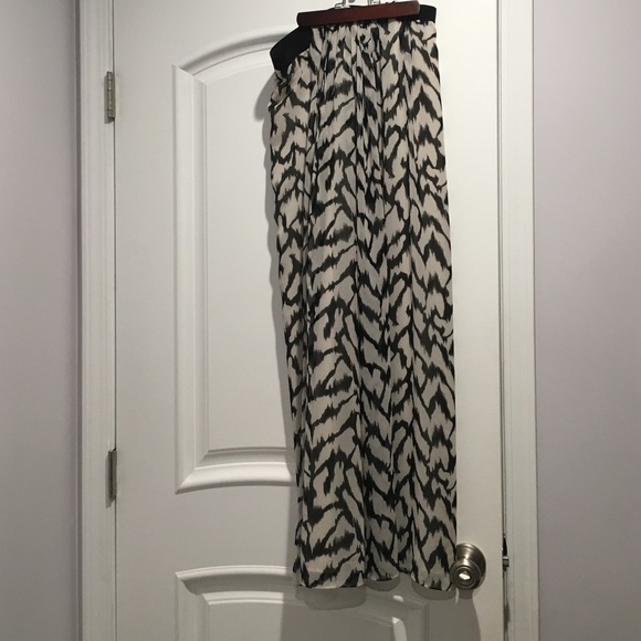 Only worn once Armani exchange skirt