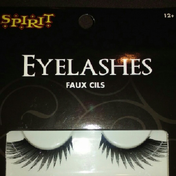 NWT eyelashes