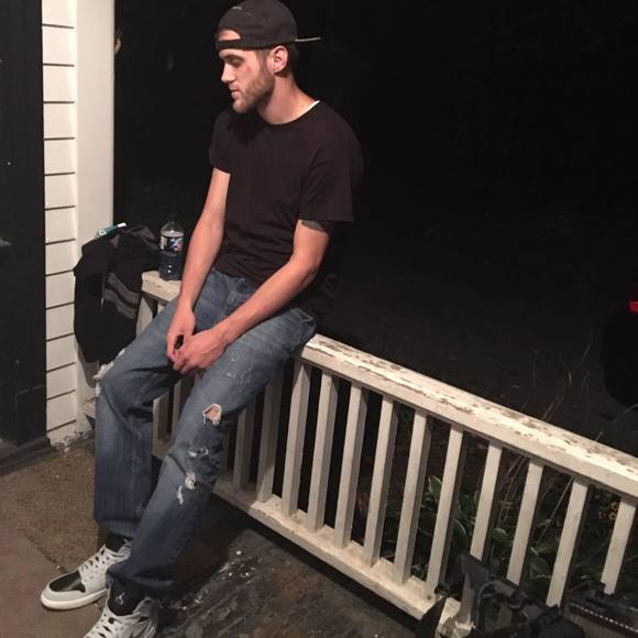 Meet your Posher, Andrew - Picture 1 of 1