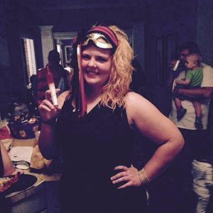 Meet your Posher, Caitryn