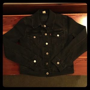 Women's black Levi's jacket