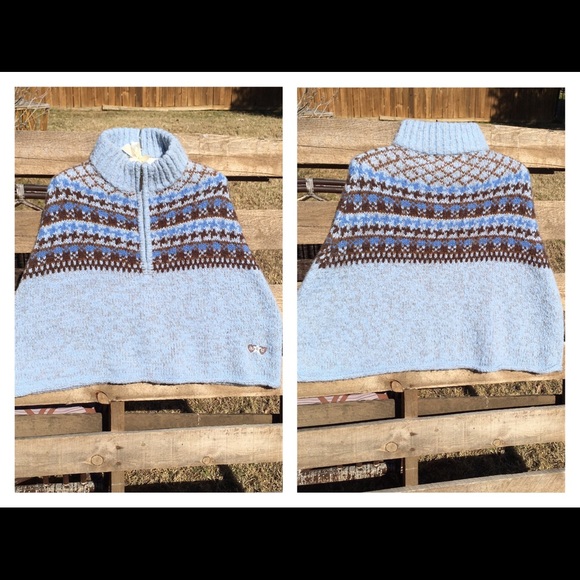 Super warm Cold As Ice Sweater cape - Picture 2 of 4