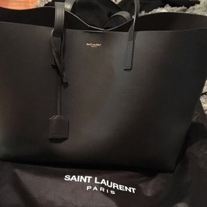 SAINT LAURENT LEATHER SHOPPING TOTE 🅿️799 NWT