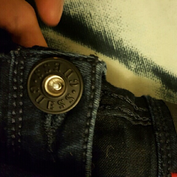 Guess - Picture 4 of 4