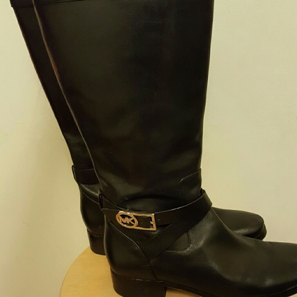 MK boots