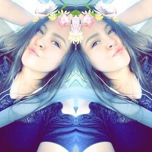 Meet your Posher, Yolanda