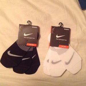 2- 3/pair Nike Women's no show training socks