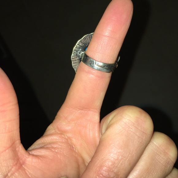 Woman ring - Picture 3 of 3