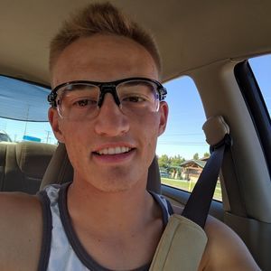 Meet your Posher, Eli