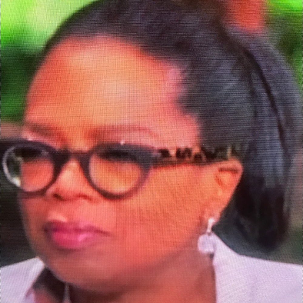 GIVENCHY Emerald cut Swarovski crystal earrings - Picture 5 of 5