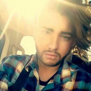 Meet your Posher, Joshua