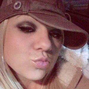 Meet your Posher, Christy