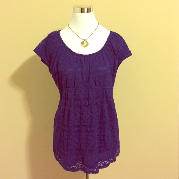🌹Lovely Lace Top NWOT - Picture 1 of 4