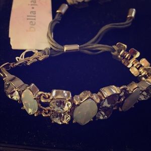 New pulsera Bella Jack valor de $48