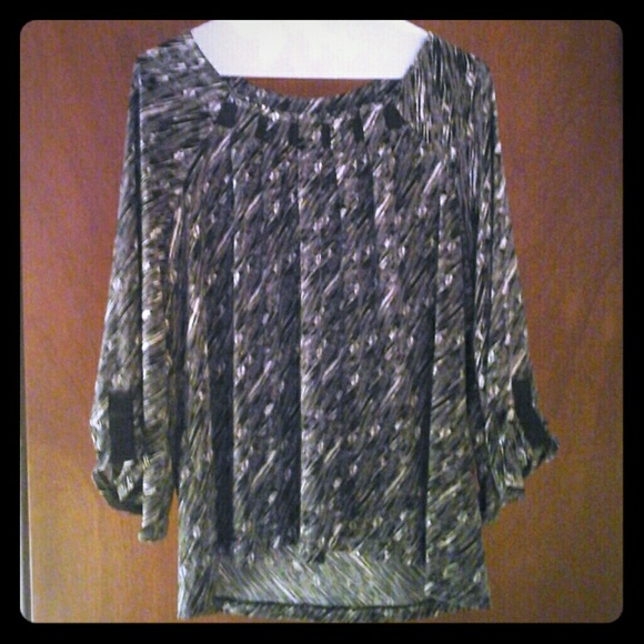 Shirt - Picture 1 of 3