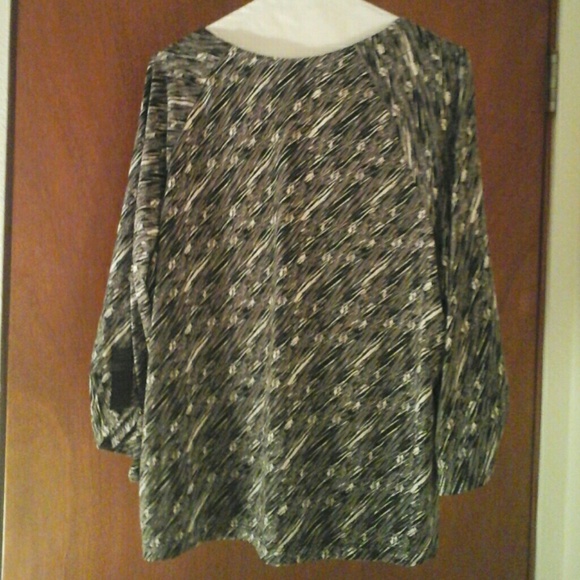 Shirt - Picture 3 of 3