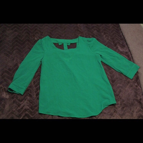 Green Shirt with Bows on the Back
