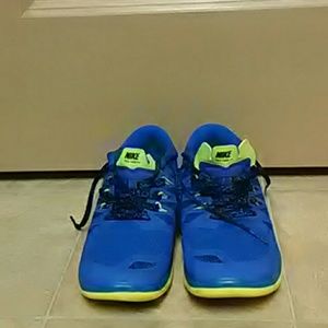 Women's Nike shoes  size 6 used