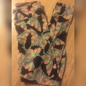 LuLaRoe Butterfly OS Leggings